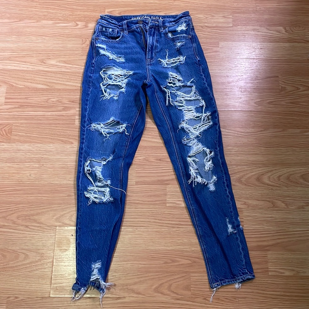 American Eagle Outfitters ripped denim jeans